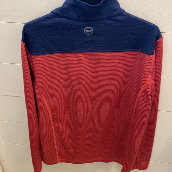 Vineyard Vines Pullover - Picture 4 of 6
